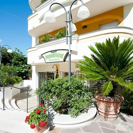 Promenade מלון דירות