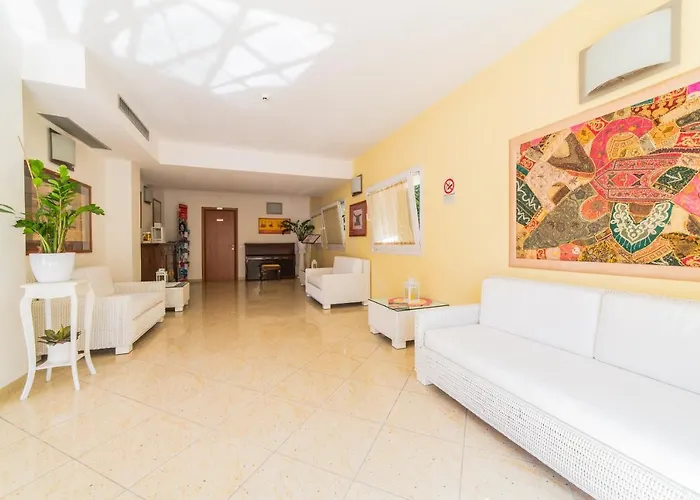 Promenade Aparthotel