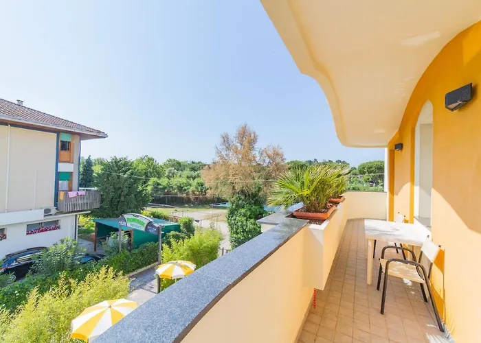 Promenade Aparthotel 4*